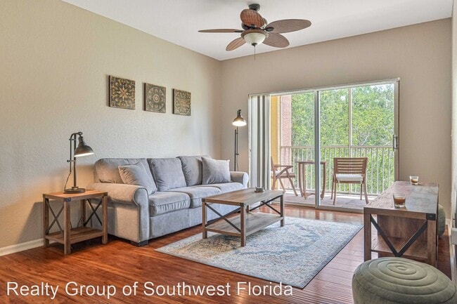 Building Photo - 2 br, 1 bath House - 6341 Aragon Way #205
