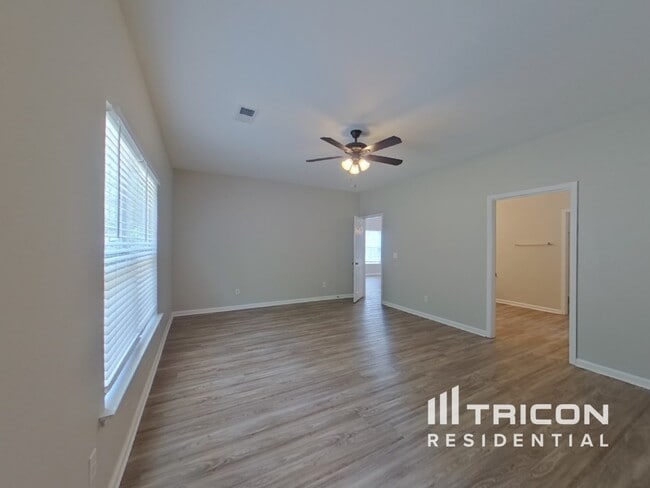 Foto del edificio - 239 Ridge Terrace Ln