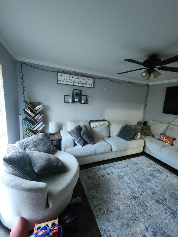 Foto del edificio - 2705 Wilson Blvd