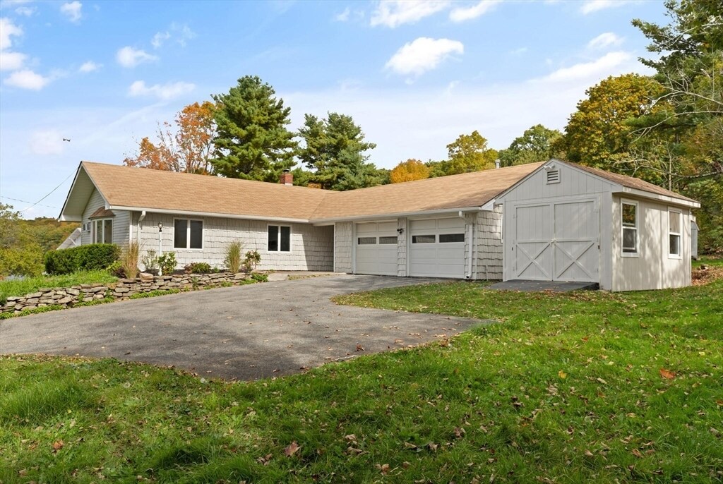 Primary Photo - 36 Finlay Rd