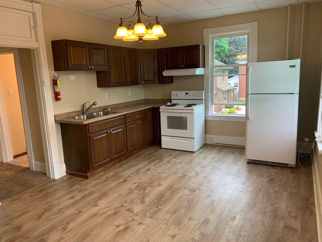 223 High St Unit 2, Williamsburg, PA 16693 Apartments Williamsburg