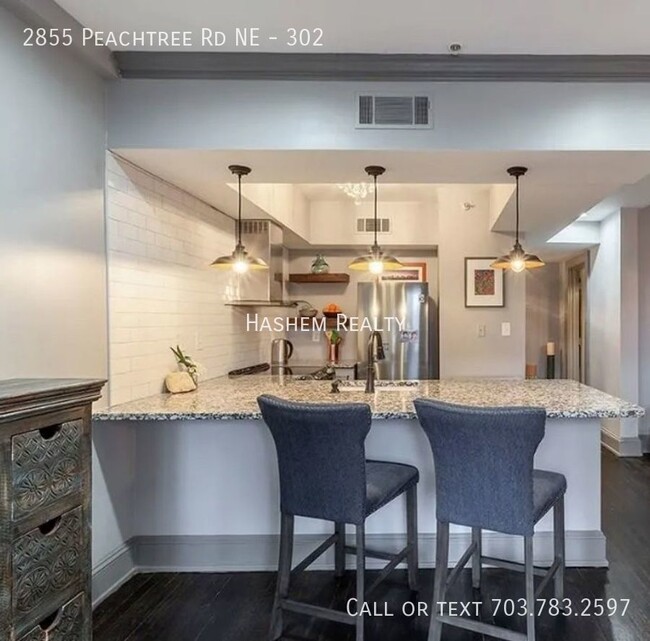 Building Photo - Stunning 2 Bed 1.5 Bath Condo Available Now!