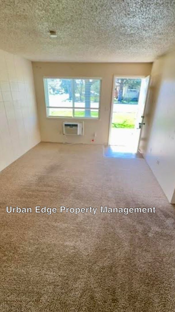 Foto del edificio - One Bedroom Apartment!