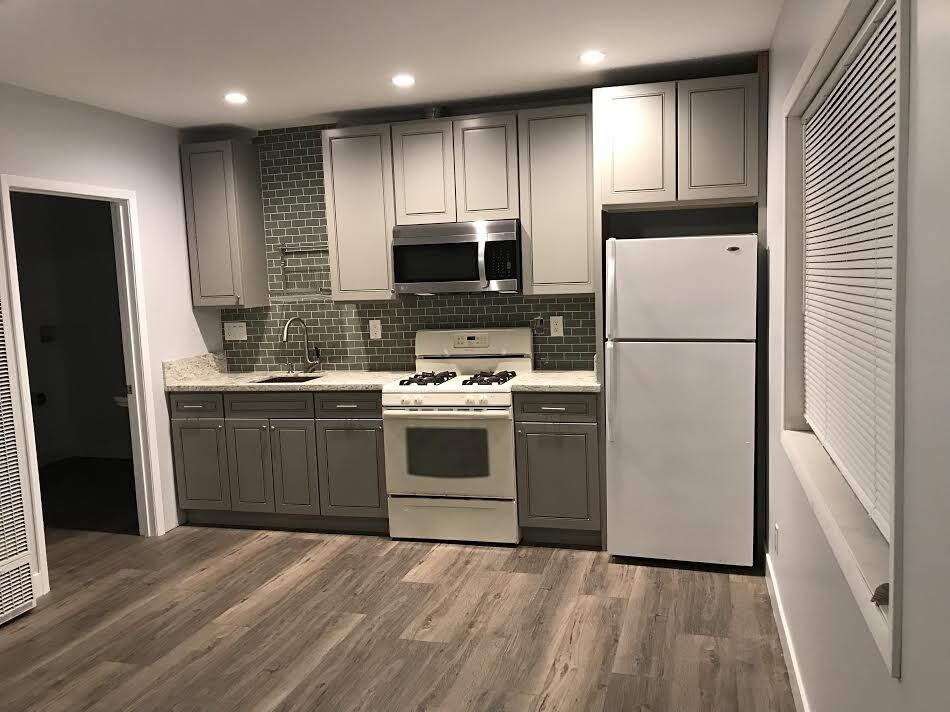Primary Photo - 900 W 3rd St