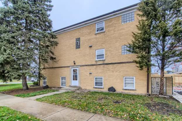 Building Photo - 8707 N Oketo Ave