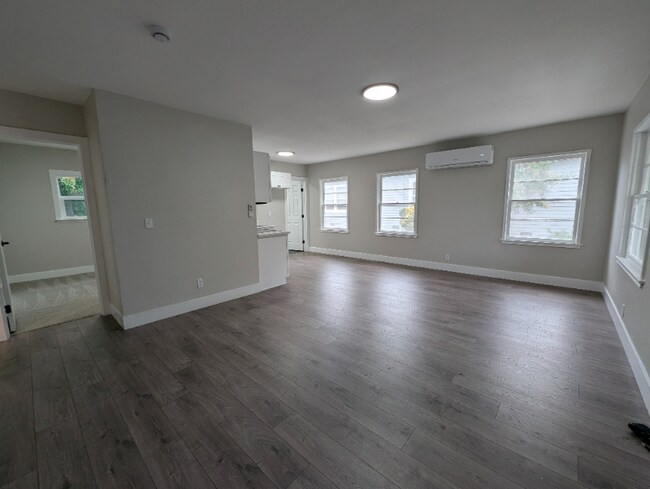 Foto del edificio - 2480 Baldwin Ave