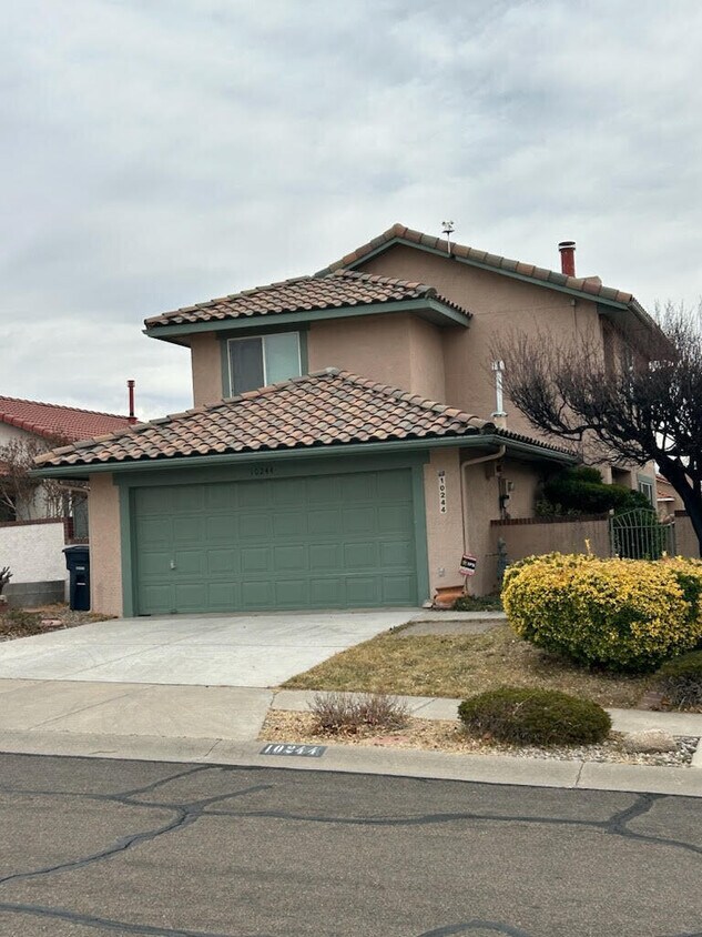 10244 Casador Del Oso NE, Albuquerque, NM 87111 House Rental in
