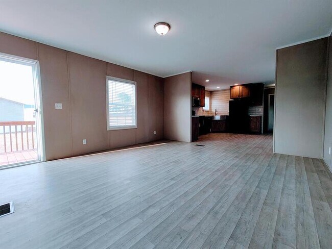 Foto del edificio - 205 W Tower Ln