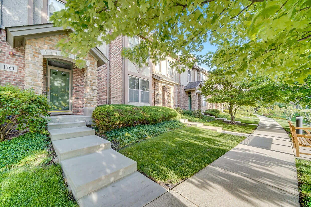 Primary Photo - 1764 Lancaster Way