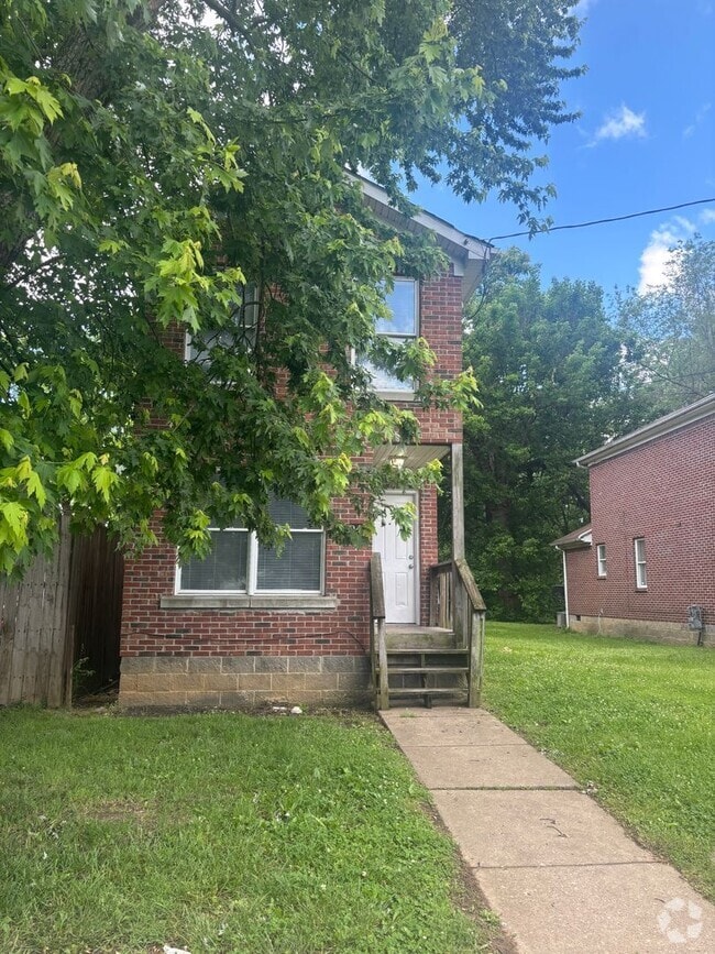 Building Photo - 2404 Montgomery St