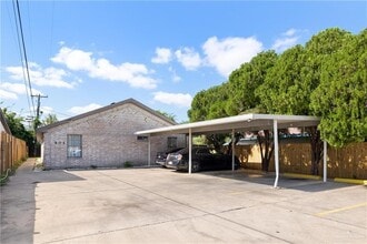 Building Photo - 901 Galveston Ave W