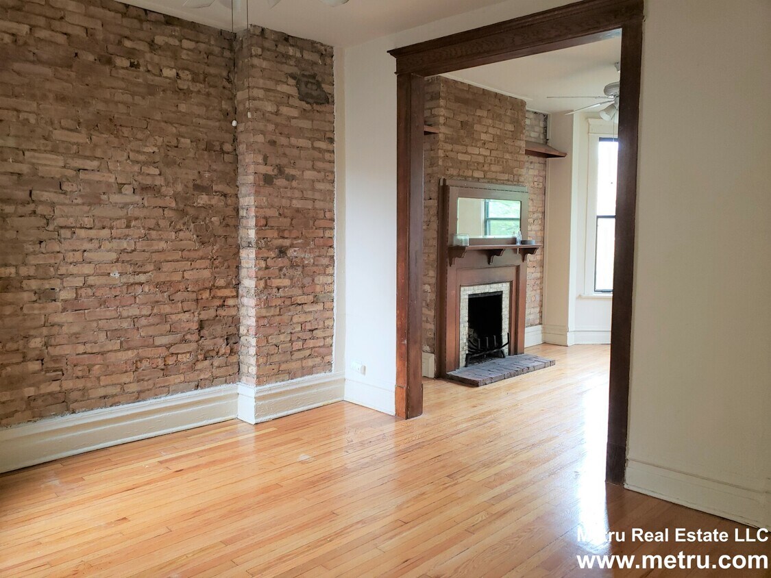 Primary Photo - 836 W Cornelia Ave
