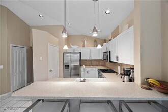 Building Photo - 15260 Cedarwood Ln