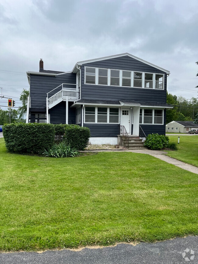 Building Photo - 6983 NY-31