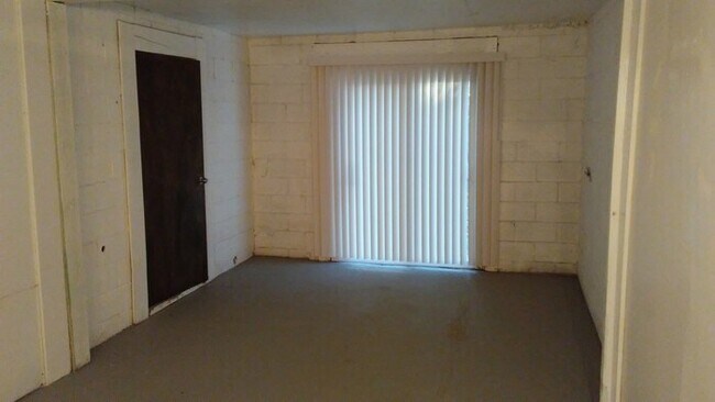 Foto del edificio - 1885 Janet Ln