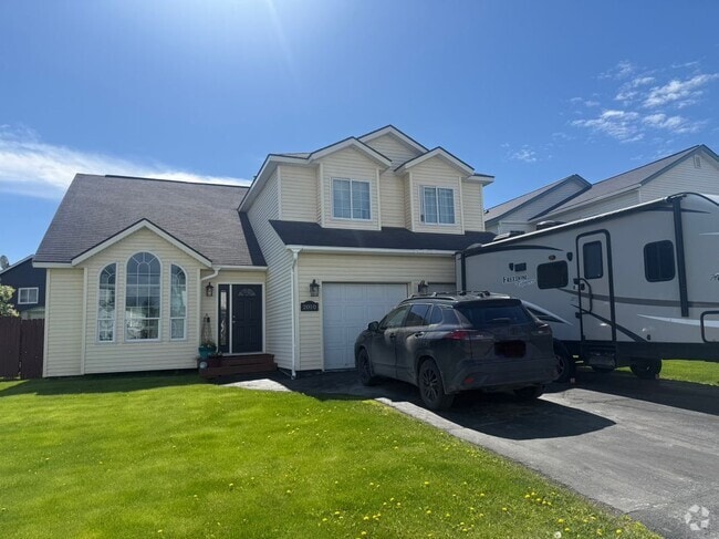 Building Photo - 2010 Casey Cusack Loop