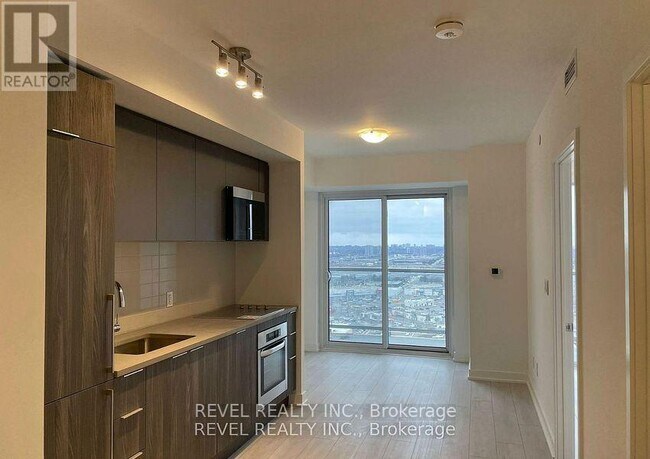 Building Photo - 2031 Kennedy Rd