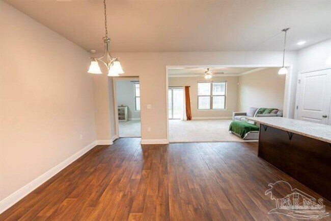 Foto del edificio - 1060 Bretts Way