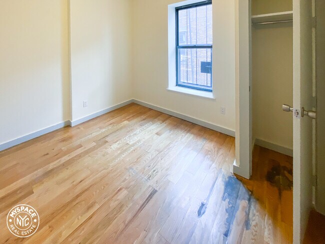 Building Photo - 690 Prospect Pl