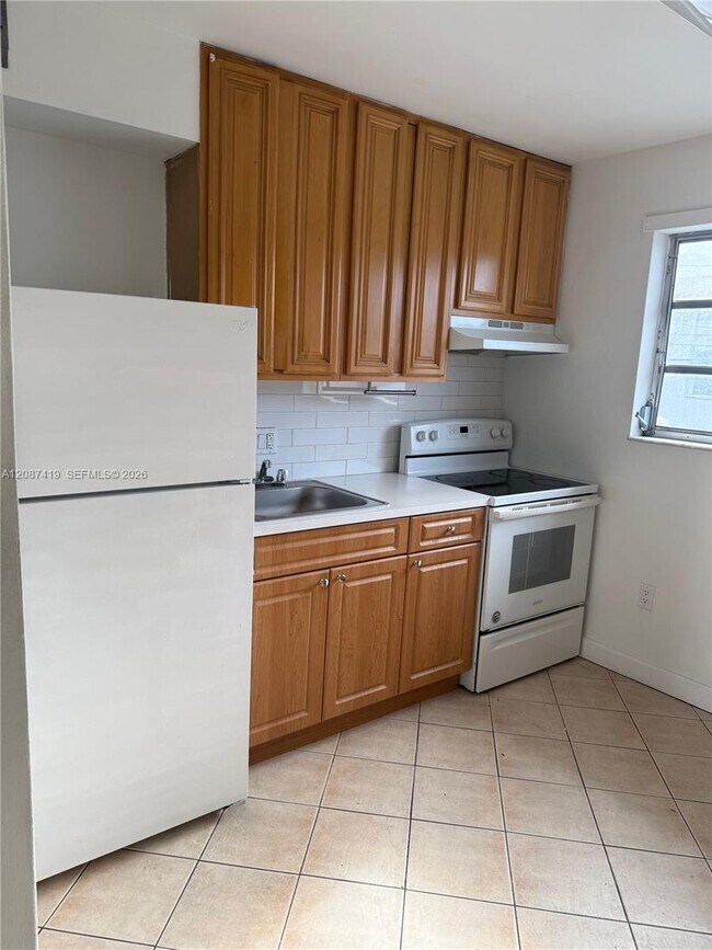 Foto del edificio - 767 SW 9th St