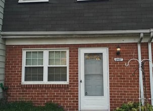 Building Photo - 6407 Continental Dr