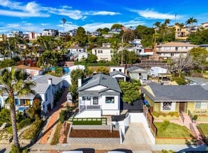 Building Photo - 3542 Poe St