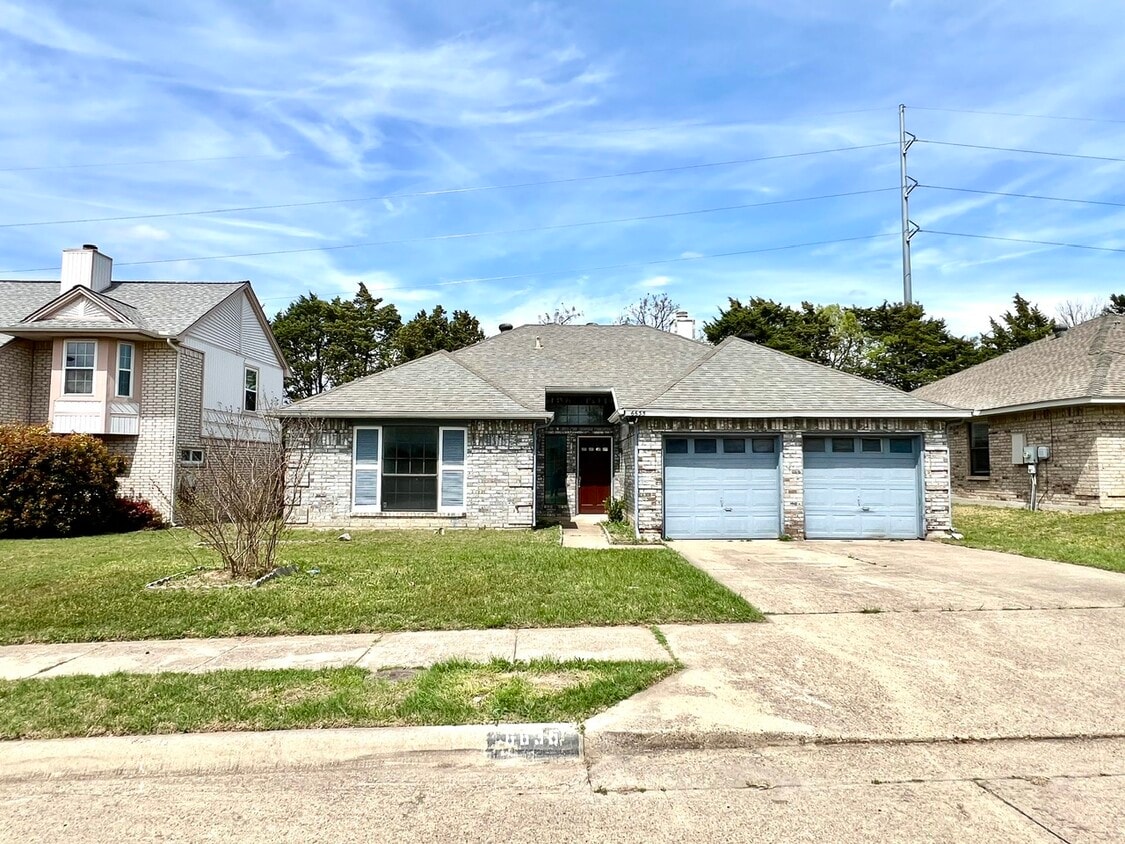 Primary Photo - 6635 Mountain Cedar Ln
