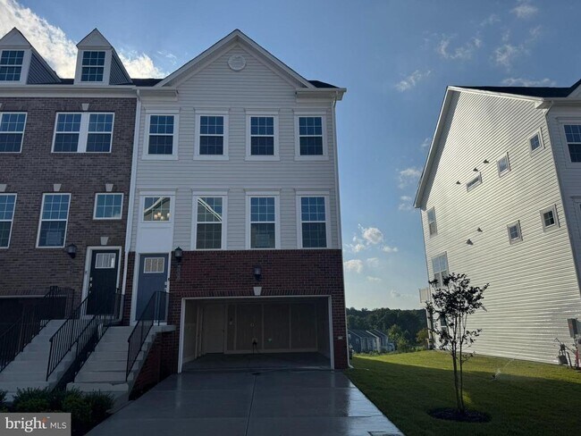 Foto del edificio - 7730 Meander Ct S