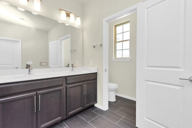 Foto del edificio - 10320 Marston Vineyard Dr