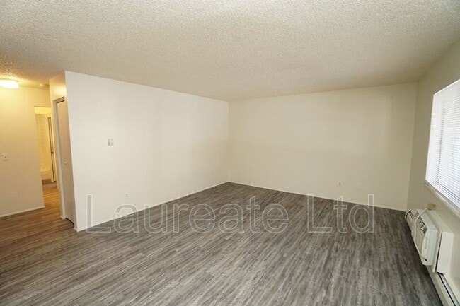 Foto del edificio - 2225 S Jasmine St