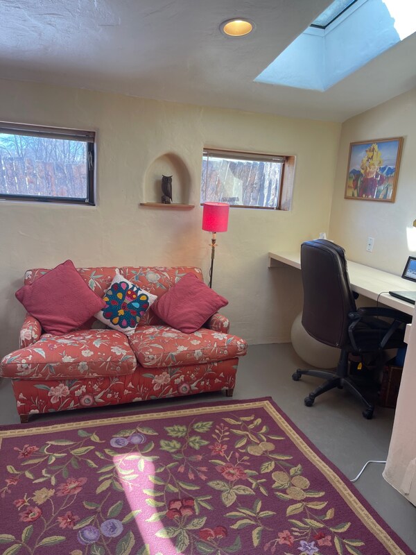 520 Conrad Ln, Taos, NM 87571 House for Rent in Taos, NM