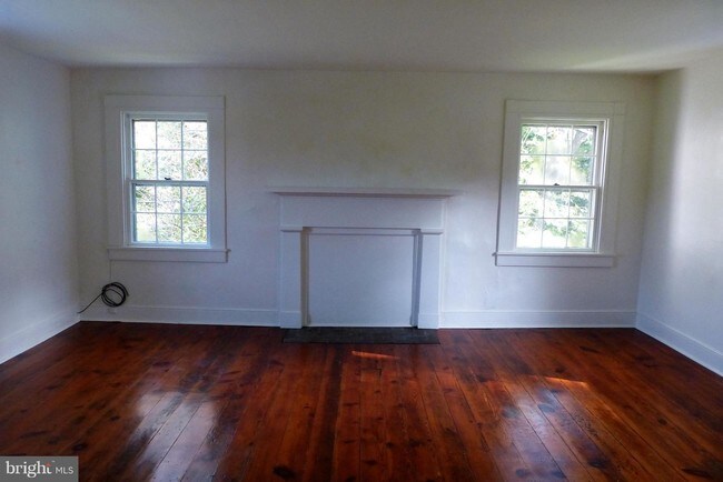 Foto del edificio - 3135 Rockland Rd