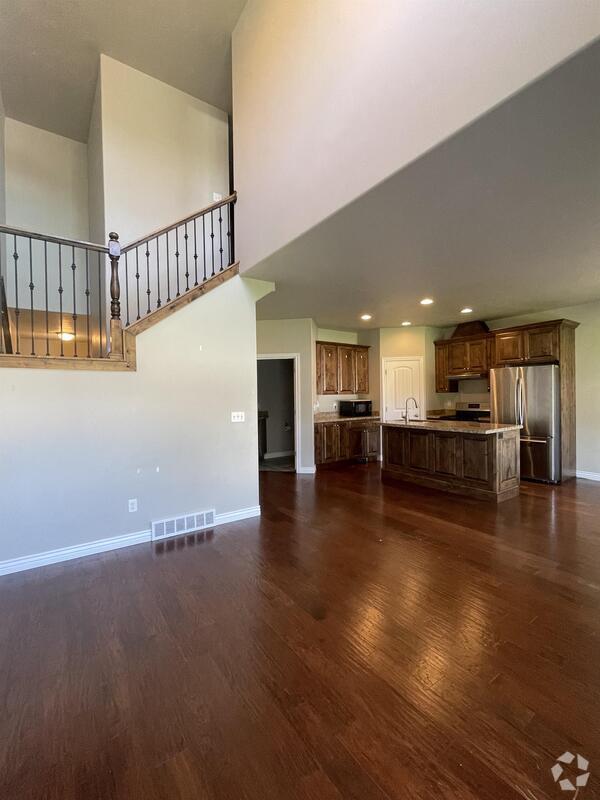 Building Photo - 1166 S 200 E