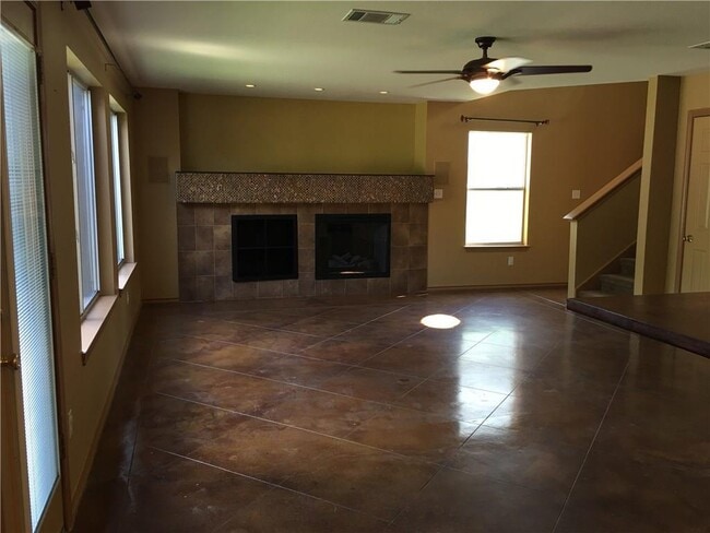 Building Photo - 3634 Windhill Loop