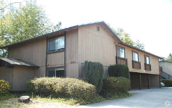 Building Photo - 6431 Montecito Blvd