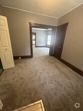 Building Photo - 4014 Woodbridge Ave