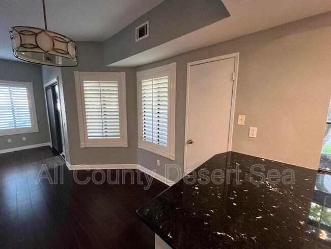 Building Photo - 4782 Tiara Dr