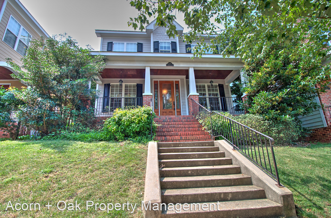 Building Photo - 4 br, 3.5 bath House - 1125 N Blount St