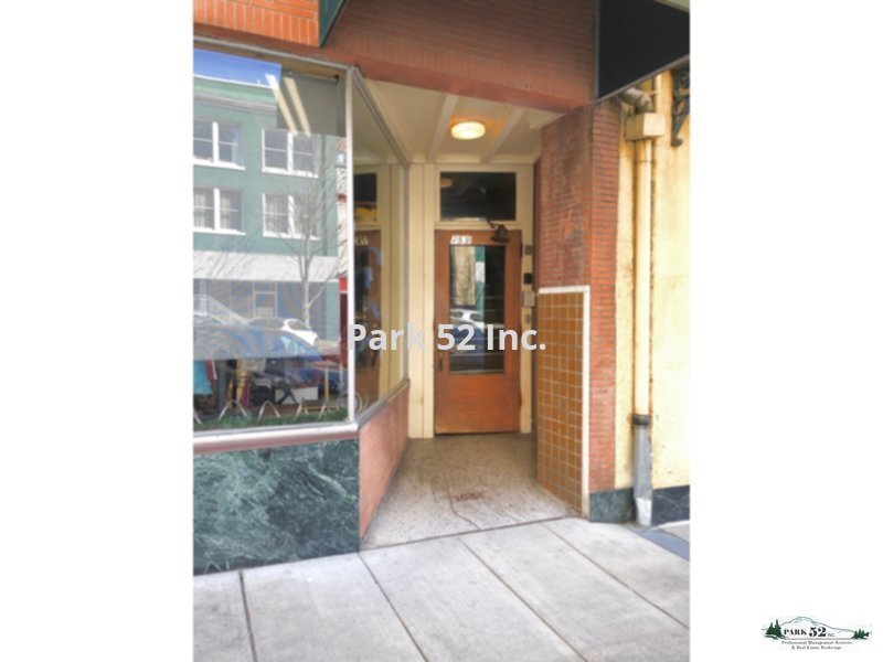 Primary Photo - 753 St Helens Ave