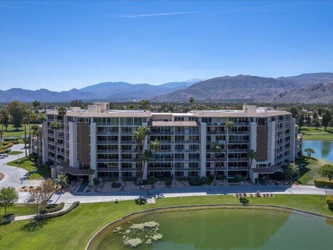 Building Photo - 899 Island Dr