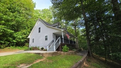 Building Photo - 370 Garland Ashe Rd