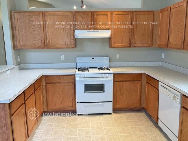 Building Photo - 1112 Sophia Blvd