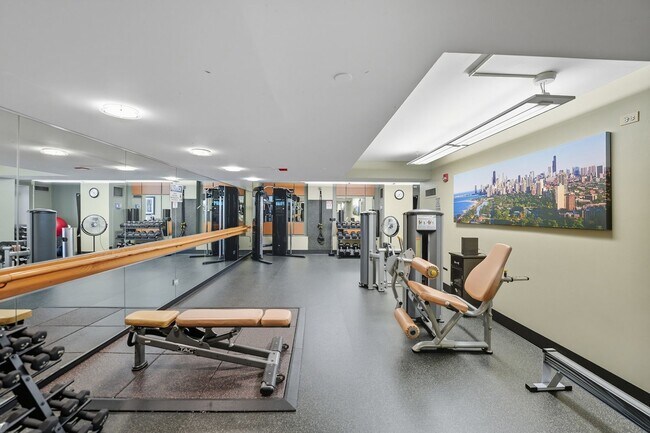 Foto del edificio - 345 N La Salle Dr