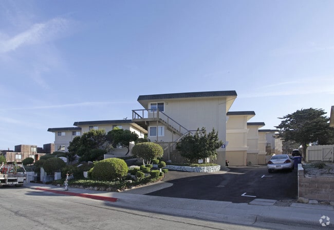 Building Photo - Surfside Apartments