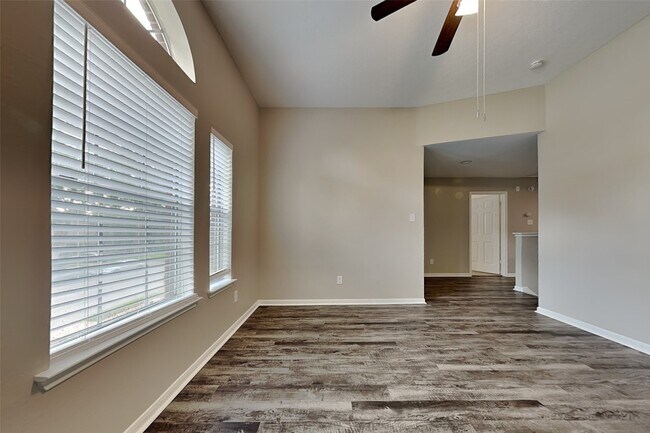Foto del edificio - 10623 Mist Ln