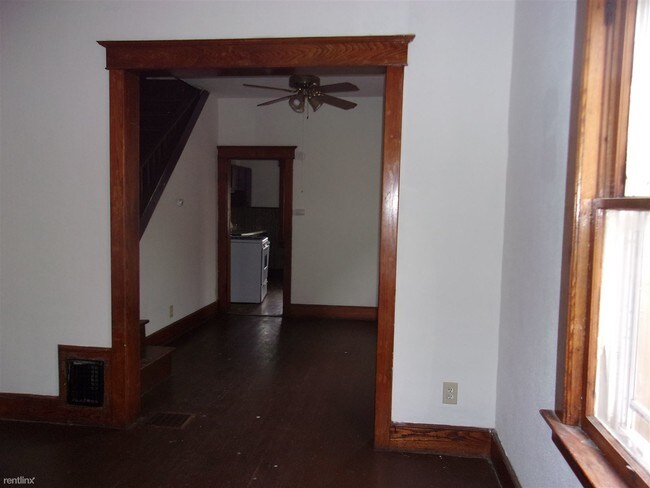Foto del edificio - 2 br, 1 bath Duplex - 7 Seymour St