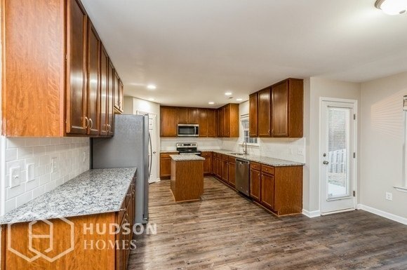 Building Photo - 901 Steelhorse Dr