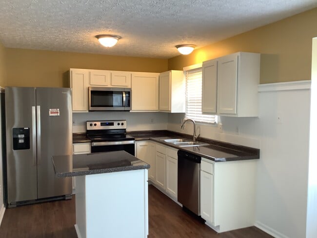 Building Photo - 6814 Laburnum Drive