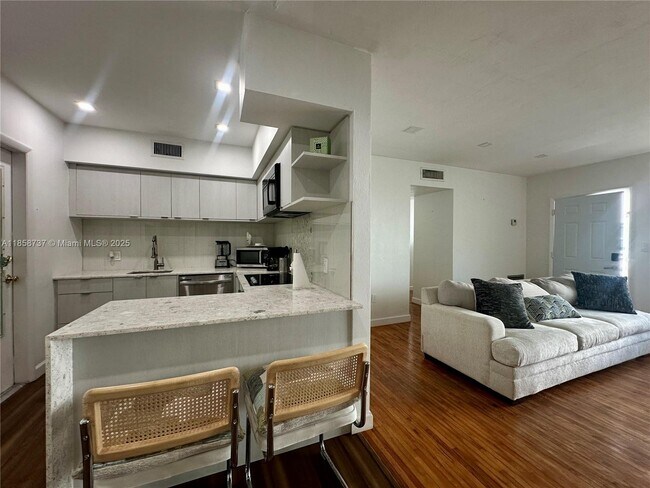 Foto del edificio - 1135 101st St