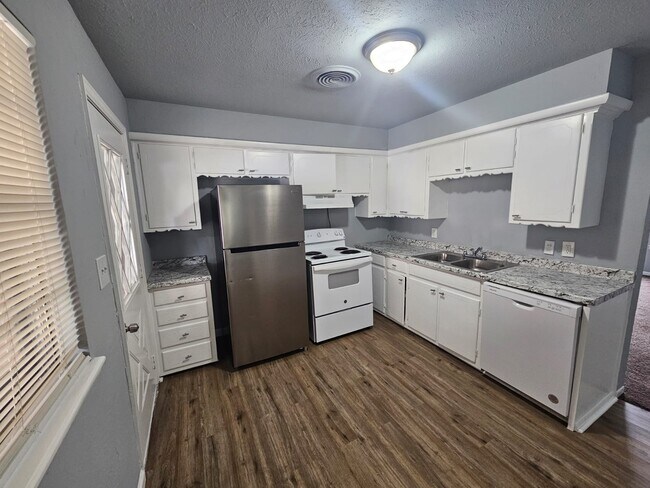 Foto del edificio - 4321 NW Pollard Ave